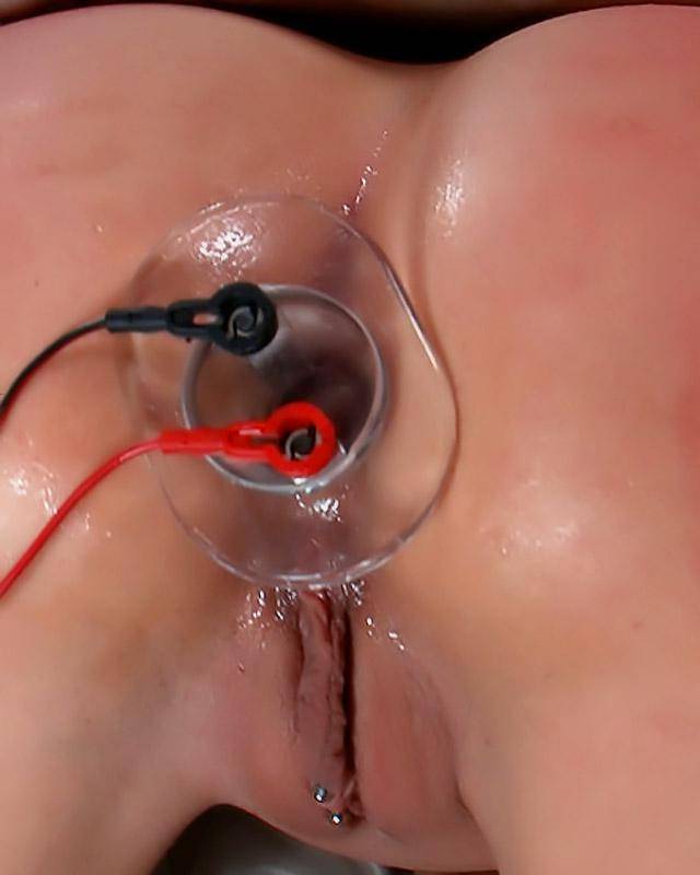 Секс в магазине 2 фотка