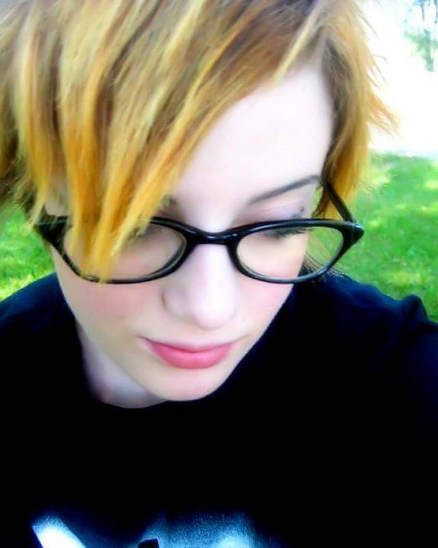 Домашние фотографии голых девушек-эмо 13 фотка