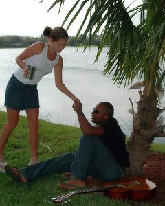 Межрасовый чувственный секс на курорте